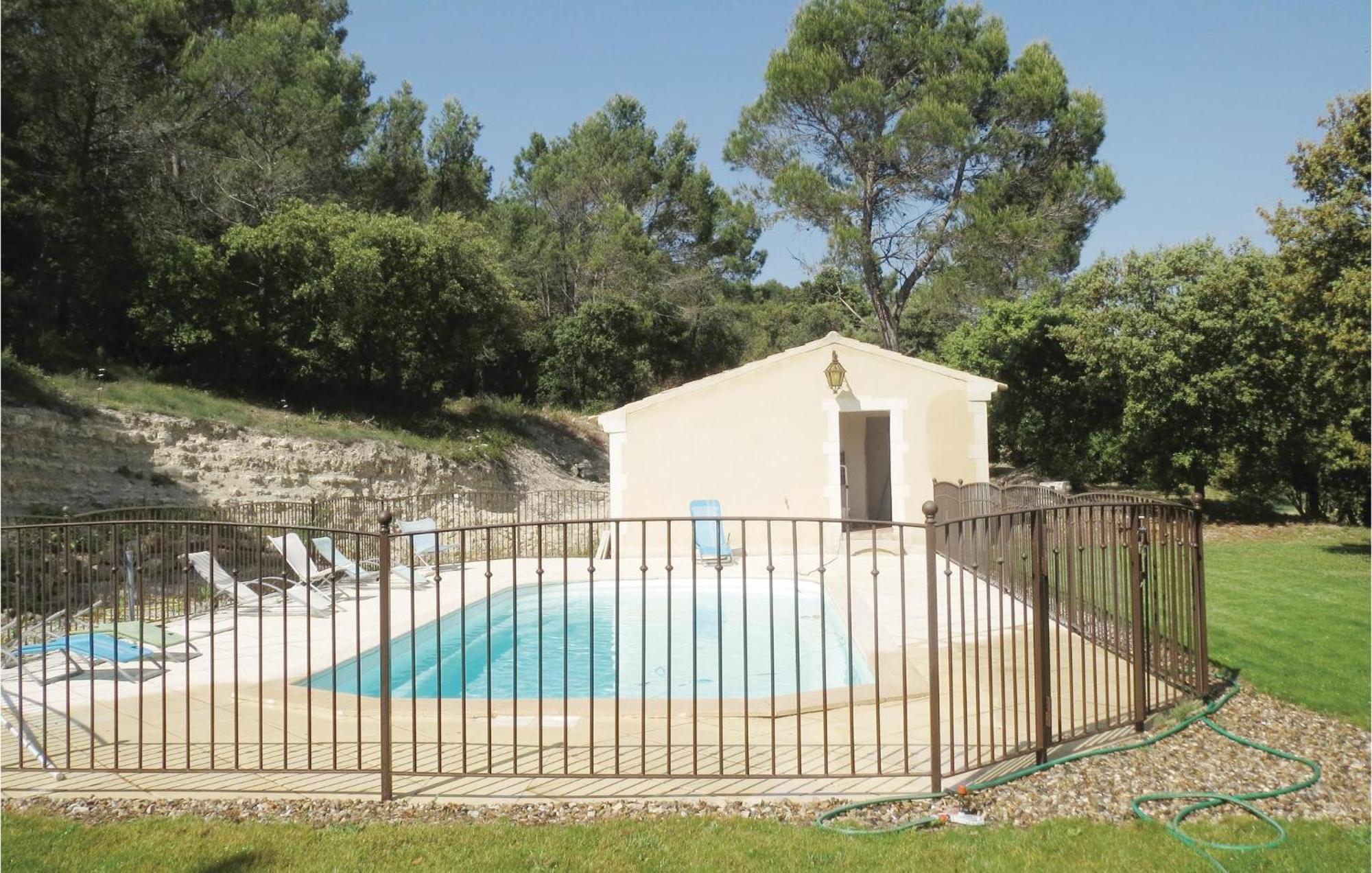 Awesome Home In Bollene With Wifi Exterior photo