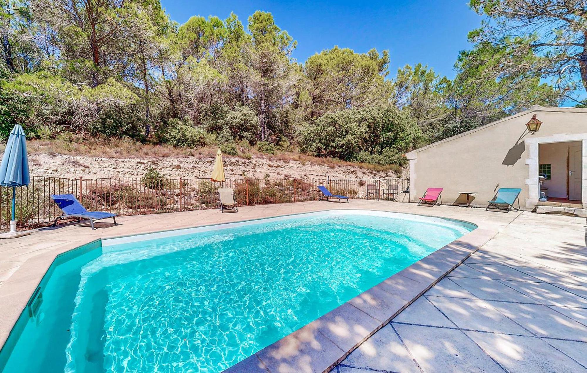 Awesome Home In Bollene With Wifi Exterior photo